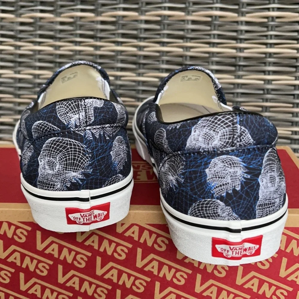 Vans Classic Slip-On Wireframe Skulls black/true White MENS - Picture 14 of 16